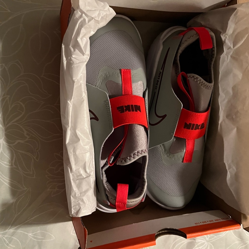 Bought these for my brother and didn’t fit so im selling these , they are new .